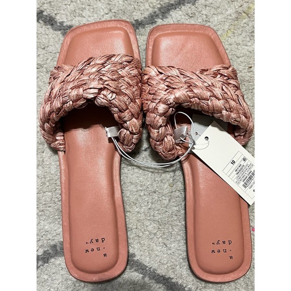 a new day Shoes - NWT a new day Pink/ Nicolette Raffia Slide Sandals - Size 10